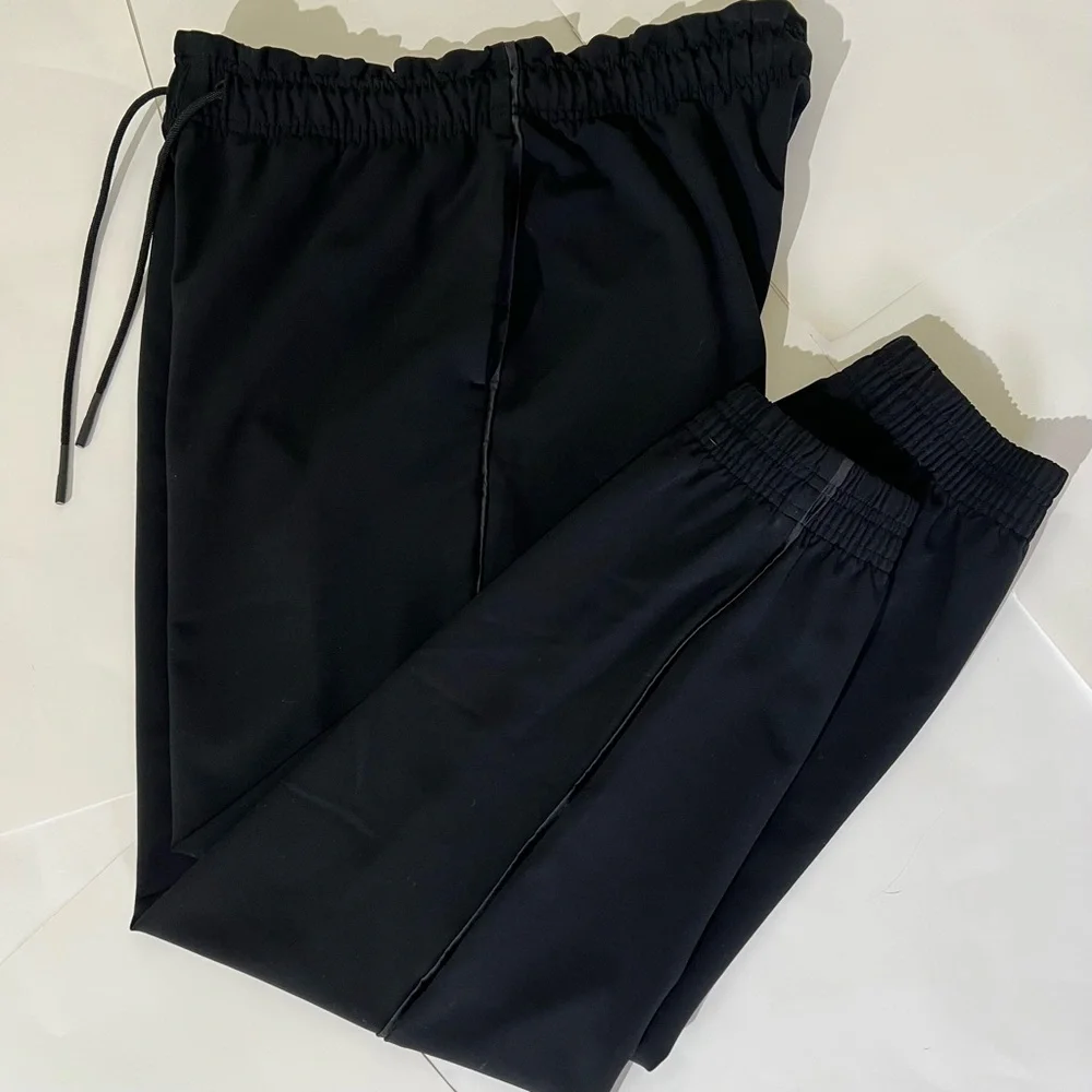 Athleta Black Metropolis Jogger Pants - Picture 4 of 10